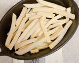 チーズ沼♪フライドポテトでミートグラタン作り方1写真