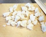 かちこちの鏡餅をあられ（おかき）に！作り方2写真