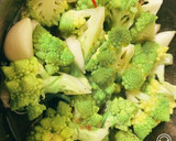 生食牡蠣とニンニクと野菜のレアアヒージョ作り方3写真