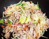 ご飯が食べたくなる肉野菜炒め！作り方3写真