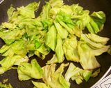 キャベツの外葉消費には☆ナンプラー炒め作り方5写真
