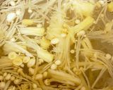 えのき 油揚げ 豆腐レタス入り味噌汁^^作り方5写真