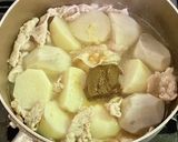 里芋と豚バラ肉のカレーうま煮作り方4写真