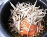 鯖缶と春菊の味噌カレー炊き込みご飯作り方3写真