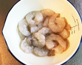 簡単！青梗菜と海老と舞茸の中華風炒め作り方1写真