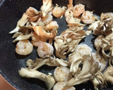 簡単！青梗菜と海老と舞茸の中華風炒め作り方4写真