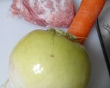 豚肉と聖護院大根の煮物作り方1写真