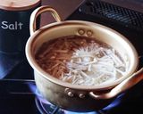 塩麹で★鶏とえのきと豆腐のお吸い物作り方3写真