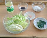 キャベツのココナッツ炒め作り方1写真