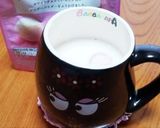 ホットミルクにチョコがけドライ苺☆*｡作り方6写真