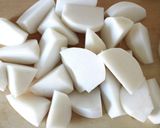 優しくて大好きな【かぶの白だしそぼろ煮】作り方1写真