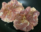 鶏モモ肉と玉ねぎのマキシム炒め作り方3写真