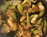 簡単♪鶏むね肉とセロリのレモン炒め作り方6写真