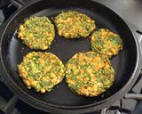 オートミール粉で♪納豆とケールのお焼き作り方15写真