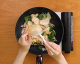 鶏肉としめじのだしマヨ炒め作り方5写真