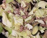 挽肉とナスとキャベツの味噌炒め作り方12写真