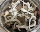 スタミナニラキャベツ炒めと牛カルビ合盛丼平茸添作り方3写真