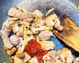 ハリッサを使った旨辛鶏肉のクリームパスタ作り方5写真