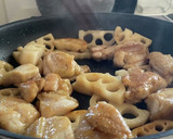 簡単♪鶏肉と蓮根の黒酢炒め作り方4写真