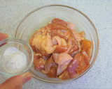 鶏とくるみの比内地鶏スープ炒め作り方3写真