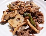 簡単♪︎牛肉とレンコンの中華風炒め♡♡♡作り方4写真