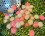 おめでたい春菊紅白団子スープ#客家鹹湯圓作り方10写真