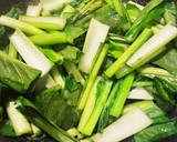 小松菜と豚肉とキクラゲの豆豉炒め作り方3写真