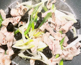 小松菜と豚肉とキクラゲの豆豉炒め作り方5写真