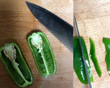 簡単！鶏むね肉とピーマンのカレーマヨ炒め作り方1写真