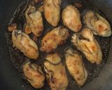 簡単♪牡蛎のソテー／にんにくバター醤油作り方6写真