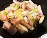 至高の鍋★豚ばら厚切り肉のもつ鍋風作り方5写真