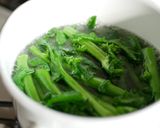 菜の花の茎で肉巻きおかず作り方2写真