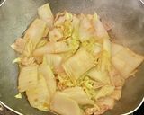白菜と豚バラ肉の梅肉炒め作り方6写真