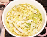 人参と白菜とえのきだけの味噌汁作り方11写真