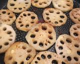やっぱり偉大！マヨのコク。蓮根マヨ炒め作り方3写真