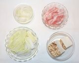【ひとり鍋】辛味噌醤と豚肉の豆乳担々土鍋作り方1写真