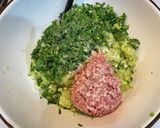 野菜たっぷり♪シンプルな餃子！作り方2写真