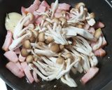 簡単！キノコと芽キャベツのペペロンチーノ作り方5写真