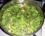 豆腐と春菊のお味噌汁☆舞茸旨味プラスして作り方4写真
