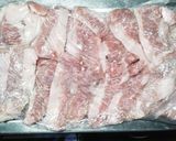 お弁当★三つ葉と塩麹豚トロのコク旨炒め作り方1写真