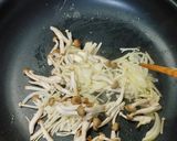 鮭とキノコのクリームパスタ白胡椒風味作り方4写真