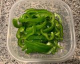 【簡単作り置き】ピーマンの胡麻和え作り方1写真