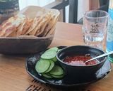 餃子の皮でカリカリおつまみ★旨辛韓国だれ作り方4写真