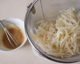レンジもやしの甘酒みそ柚子こしょう和え作り方2写真
