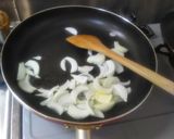 ブルガリア料理カヴァルマ/鍋焼親子トマト作り方3写真