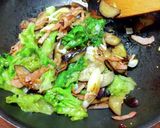 ナス、ベーコンの炒め(他の野菜もプラス)作り方7写真