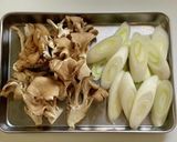 ＊舞茸と長葱と豚肉のぽん酢炒め＊作り方2写真