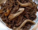 簡単！めちゃうま♪牛肉と舞茸のガリぽん♪作り方4写真