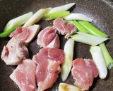 鶏もも肉と長葱！焼肉のたれバター味！作り方2写真