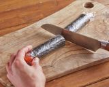 ラップでかんたん　サーモンたっぷり恵方巻作り方6写真